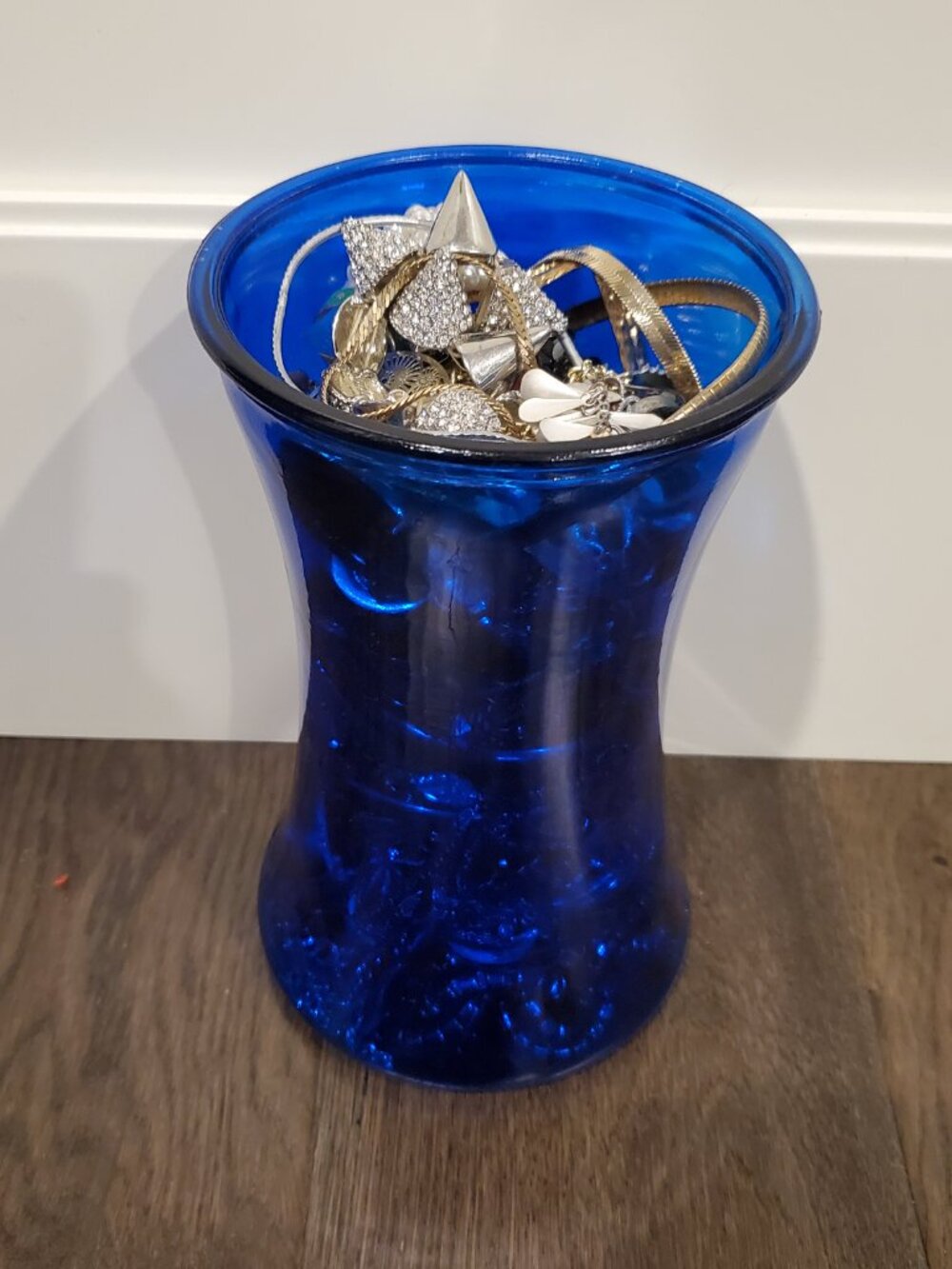 BLUE JEWELLERY JAR FOR arts & crafts, DIY upcycling jewellery projects & repairs